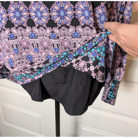 Jennifer Lopez Size M Blouse Geometric Slit Sleeves Jeweled Boho Chic Flowy - Picture 5 of 9